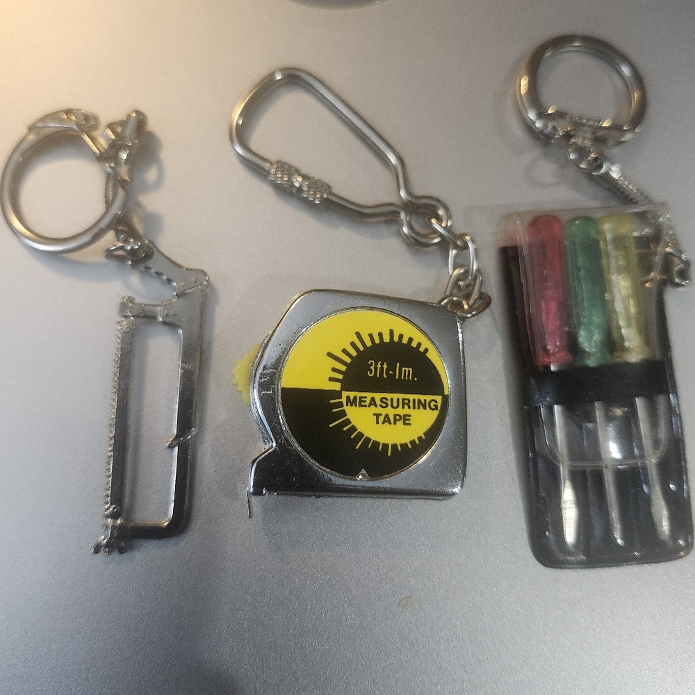 Keychain Portable Tape Measure, Saw, And Screwdrivers Keyrings